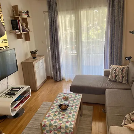 Escape From Center Apartment Makarska