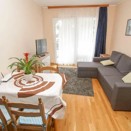 Escape From Center Apartman Makarska