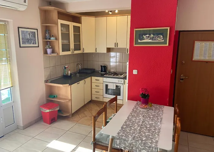 Appartement Escape From Center Makarska